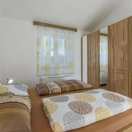 Mateja Villa Karigador