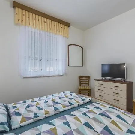 Mateja Villa *